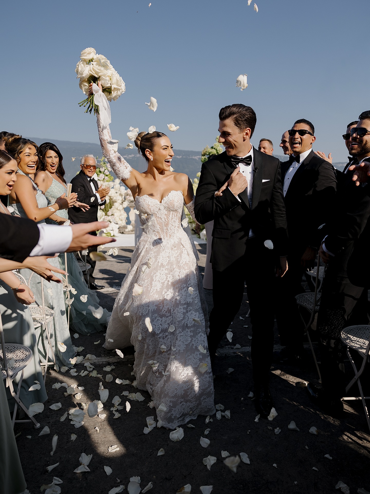 Mr. & Mrs. Randall, everyone✨… Mr. & Mrs. Randall, everyone✨…