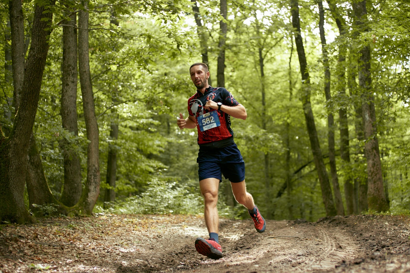 La Zalău Ultra Trail nu există un singur tip de alergător.
Există:
🟡 cel care vrea să vadă până unde poate duce limitele
🟡 cel care vrea o aventură lungă
🟡 cel care caută un nou record personal
🟡 cel care vrea prima lui cursă trail
🟡 cel care vine pentru atmosferă și prieteni
Indiferent cine ești — există o linie de start pentru tine.
Scrie în comentarii:
Tu ce fel de alergător ești?
📍 Ne vedem la start la ZUT 2026 powered by EGOinteriors
🌐 Detalii & înscrieri: www.zut.run
📅 10–12 iulie 2026
-
At Zalău Ultra Trail, there isn’t just one type of runner.
There are:
🟡 the one who wants to see how far they can push their limits
🟡 the one looking for a long adventure
🟡 the one chasing a new personal record
🟡 the one running their first trail race
🟡 the one who comes for the atmosphere and friends
No matter who you are — there’s a starting line for you.
Write in the comments:
What kind of runner are you?
📍 See you at the start line at ZUT 2026 powered by EGOinteriors
🌐 Details & registration: www.zut.run
📅 July 10–12, 2026