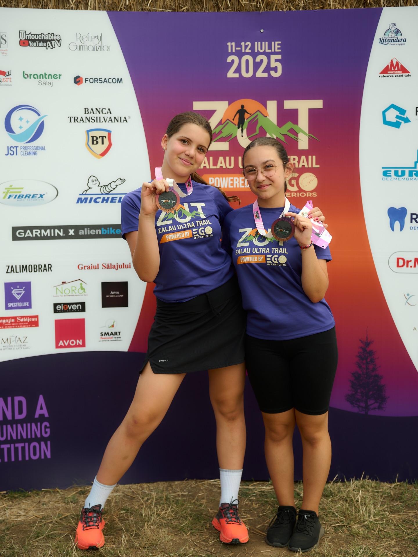 Fericirea din ziua cursei nu se explică. Se simte. 💚
Zâmbete la start, adrenalină pe traseu, emoții la finish — toate într-un vibe pozitiv care te ține zile întregi după.
ZUT 2025 powered by EgoInteriors a fost doar un preview… ⚡
Ce urmează? Va fi la un alt nivel.
🔥 Zalău Ultra Trail 2026 powered by EgoInteriors
📅 10–12 iulie 2026
Ne revedem acolo unde energia e de neegalat și fiecare pas spune o poveste.
💻 Înscrieri aici: https://zut.run
-
The happiness of race day can’t be explained. It has to be felt. 💚
Smiles at the start, adrenaline on the course, emotions at the finish — all wrapped in a positive vibe that stays with you for days.
ZUT 2025 powered by EgoInteriors was just a preview… ⚡
What’s coming next? A whole new level.
🔥 Zalău Ultra Trail 2026 powered by EgoInteriors
📅 July 10–12, 2026
We’ll meet again where the energy is unmatched and every step tells a story.
💻 Register here: https://zut.run